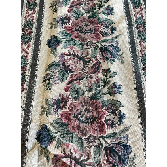 Mid-Century Style Vintage Colorful Floral Jacquard Upholstery Fabric in Burgundy Mid-Century Style Vintage Colorful Floral Jacquard Upholstery Fabric in Burgundy